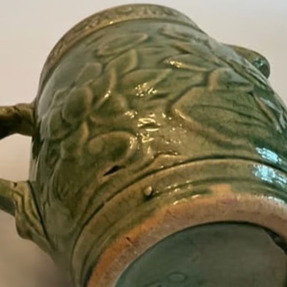 Vintage McCoy # 30 Lotus Water Lily Fish Handle Pitcher - Picture 3 of 3